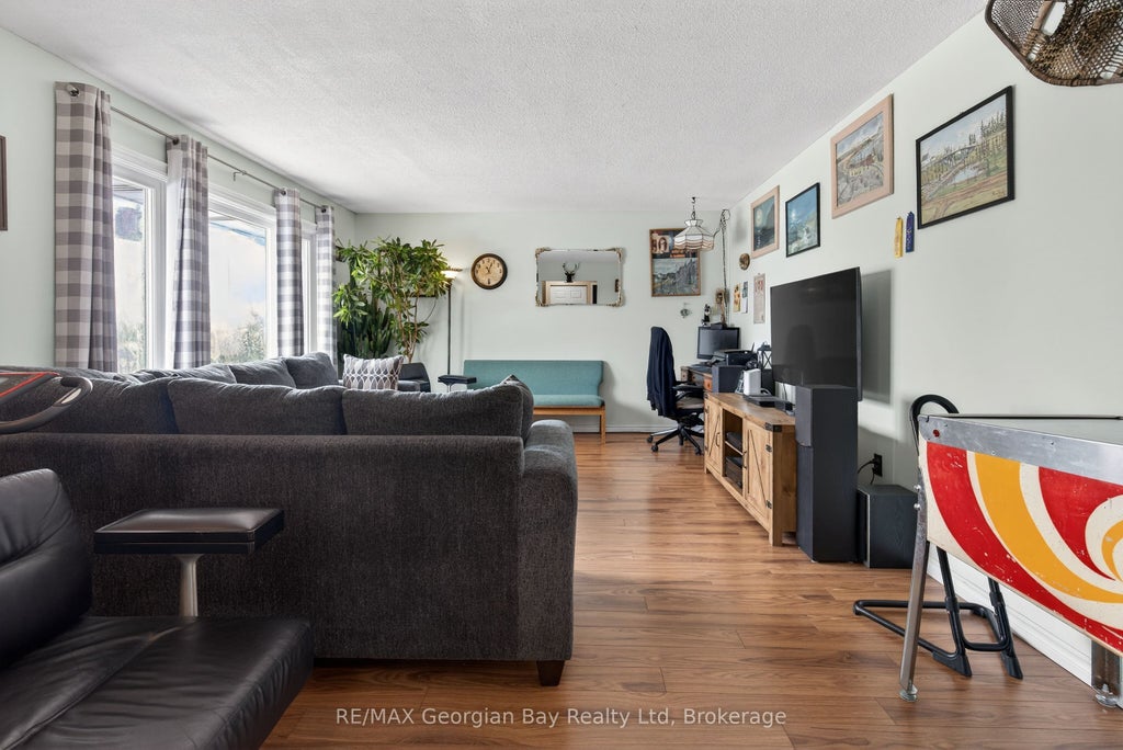 Photo of 480 Broderick Street, Tay, ON L0K 1R0 (MLS # S14032128)
