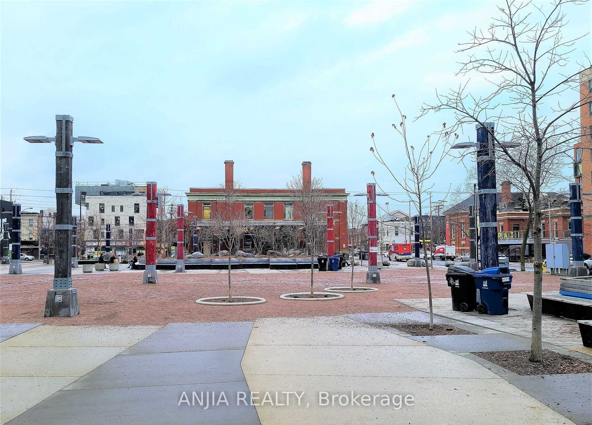 36 Lisgar Street 2115E