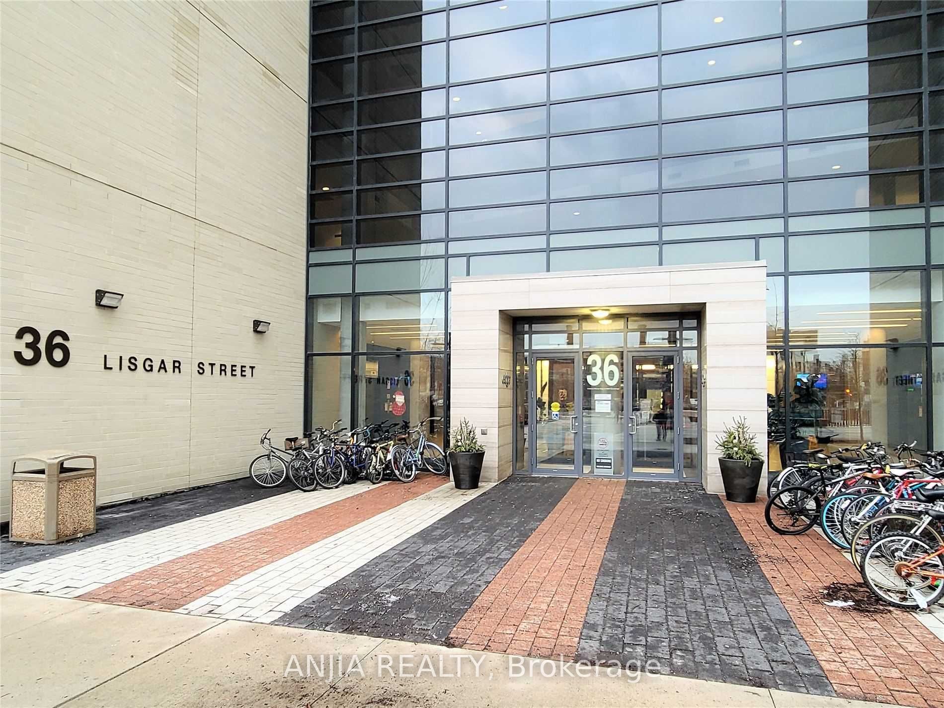 36 Lisgar Street 2115E