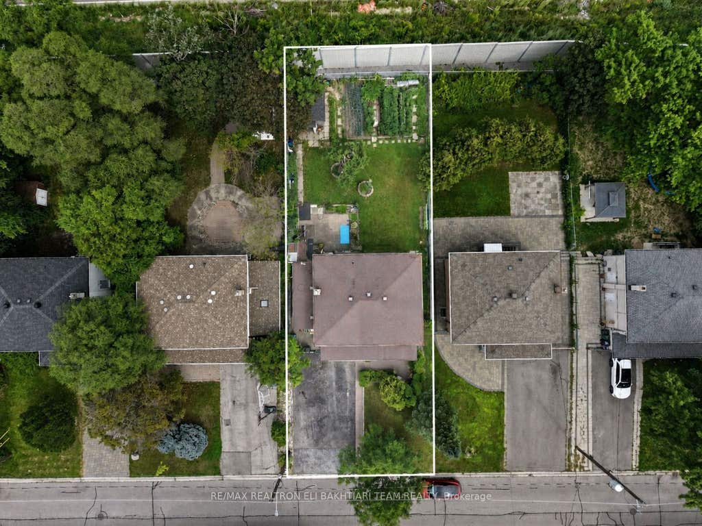 Photo of 180 Woodsworth Road, Toronto, ON M2L 2T1 (MLS # C13698060)