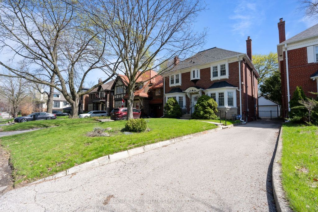 Photo of 17 Kings Lynn Road, Toronto, ON M8X 2M9 (MLS # W13052216)