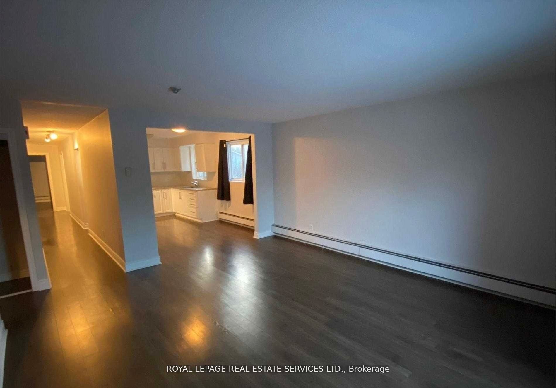 10 Main Street S 4