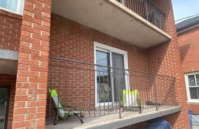 10 Main Street S 4