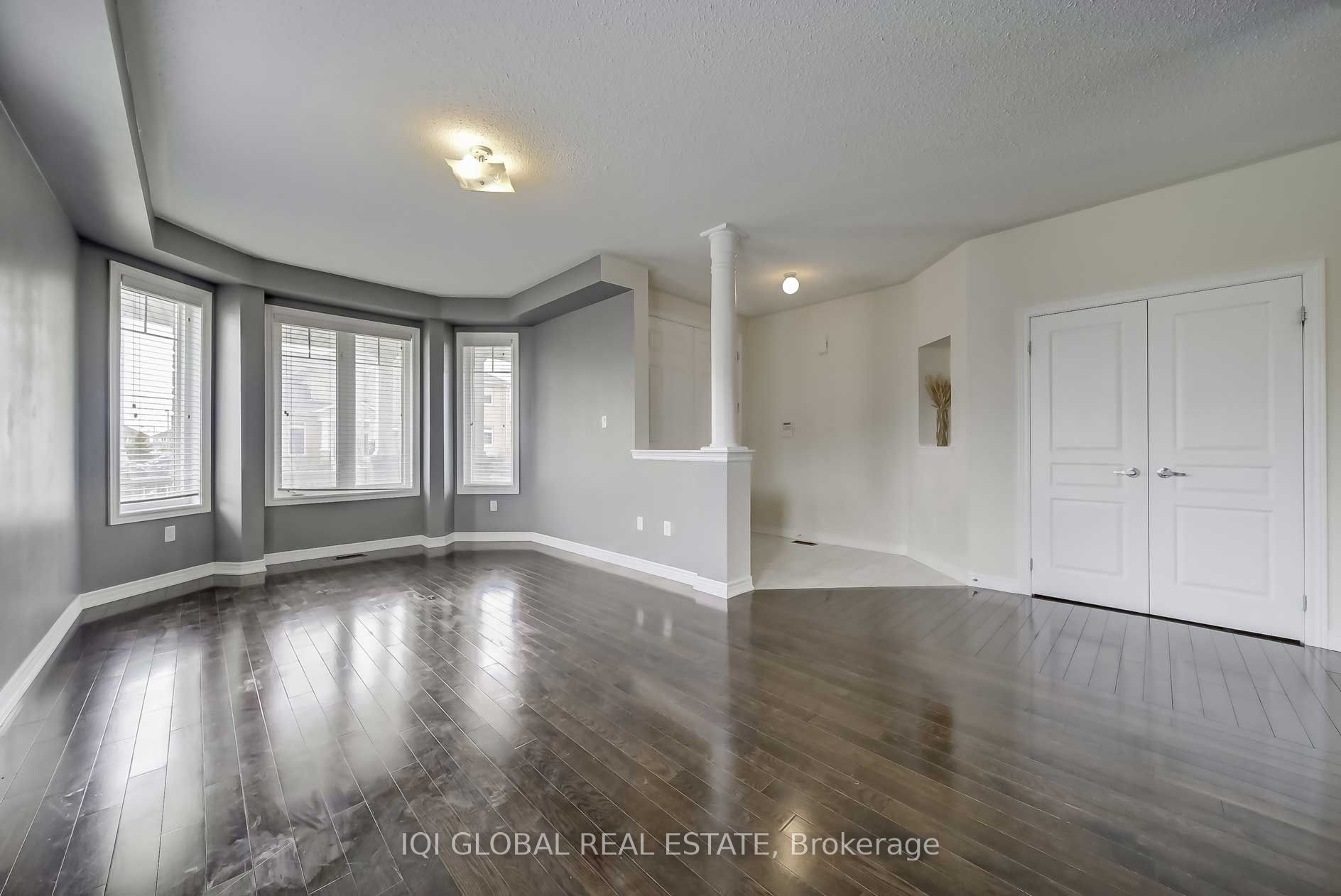 2 Bowkett Drive