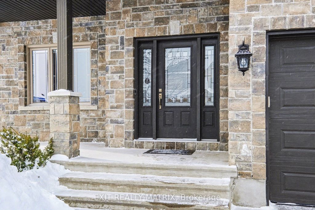 Photo of 301 Colmar Street, Russell, ON K0A 1W0 (MLS # X12784106)