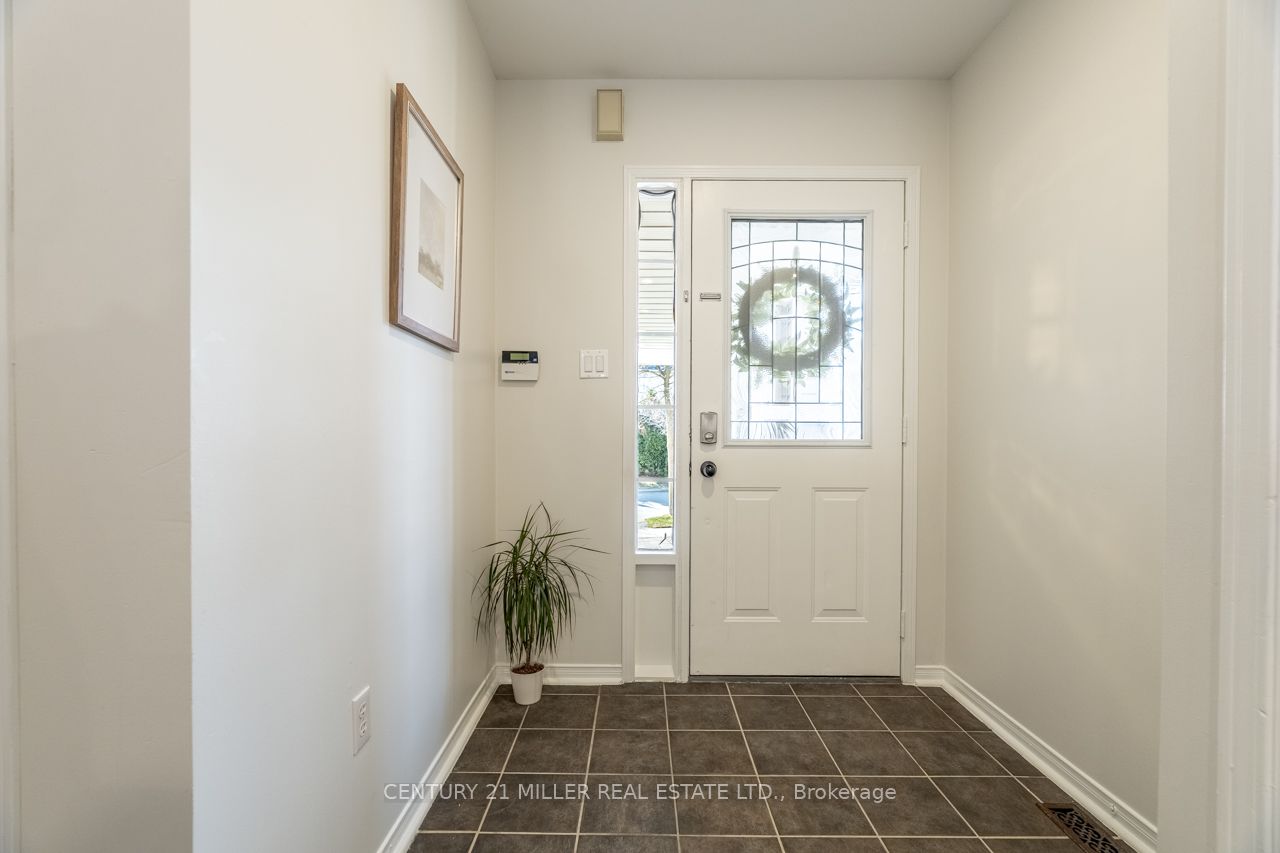 53 Dills Crescent