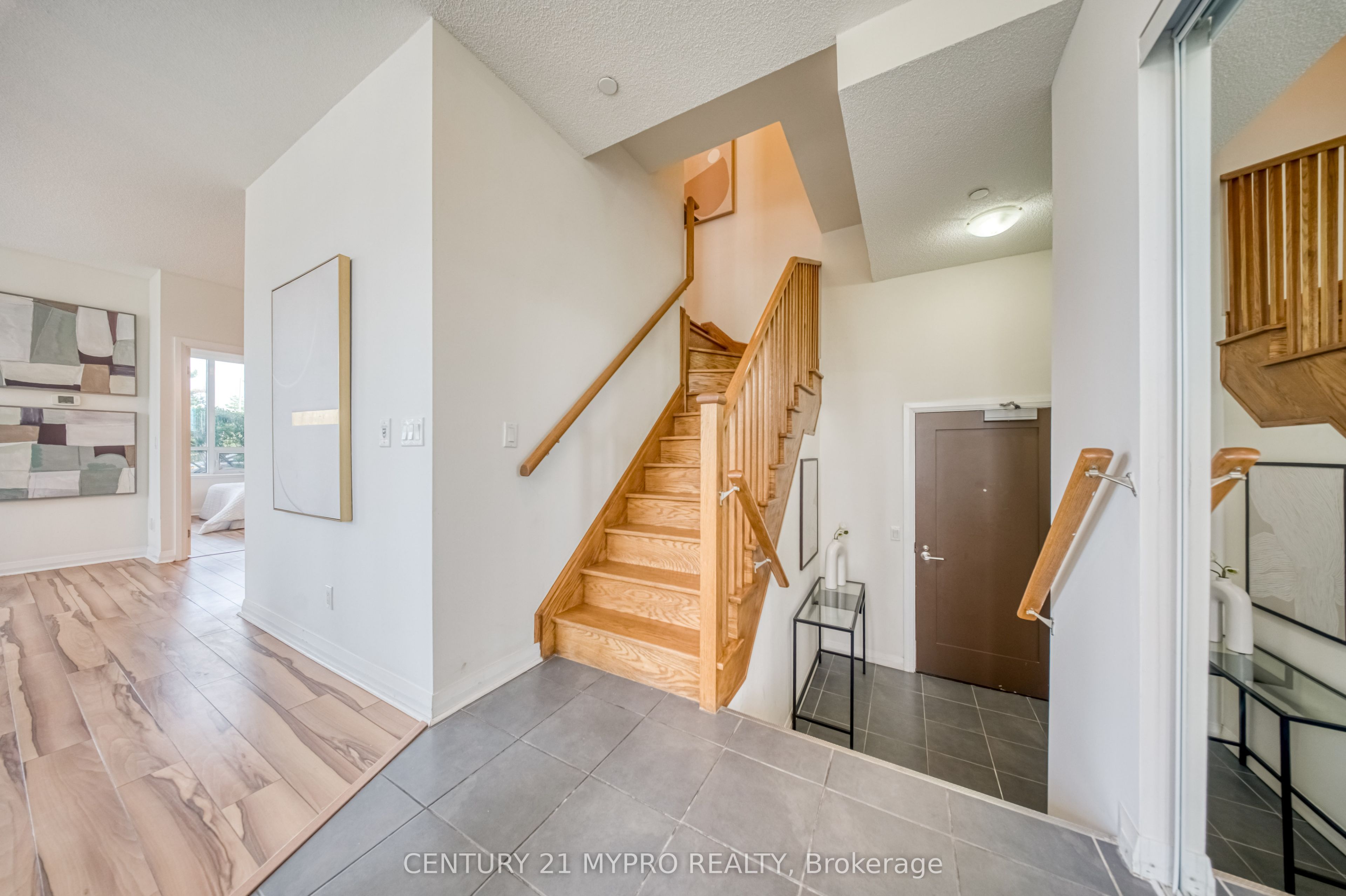 55 Eglinton Avenue W 103
