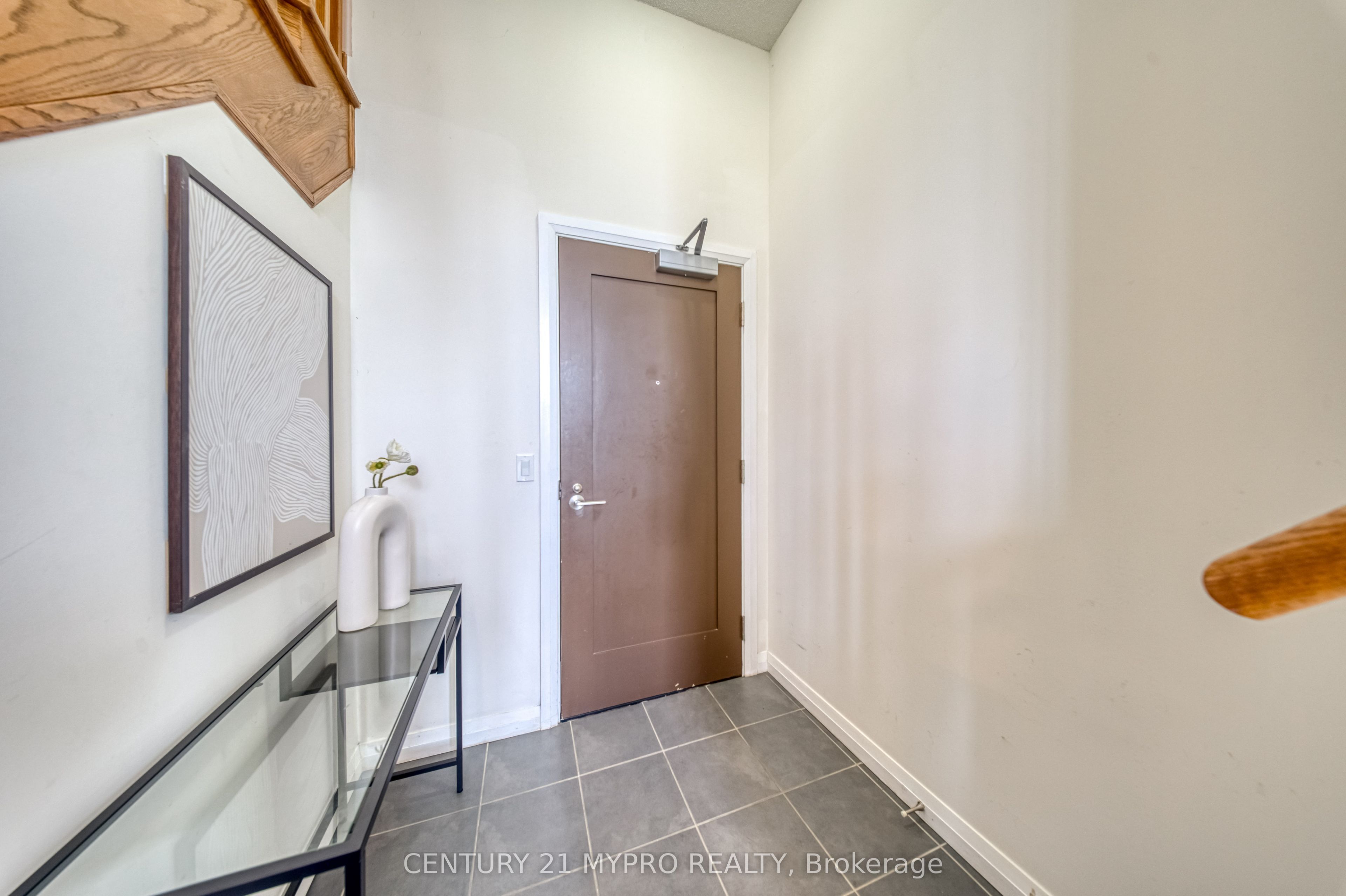 55 Eglinton Avenue W 103