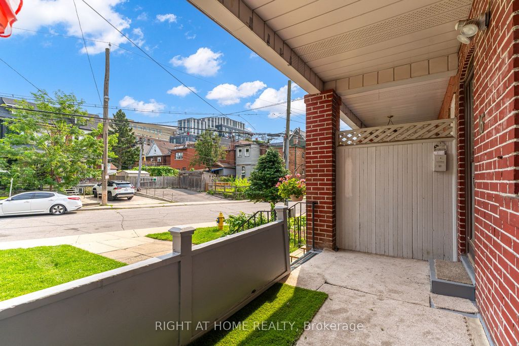 Photo of 16 Pryor Avenue, Toronto, ON M6N 1M4 (MLS # W12612224)