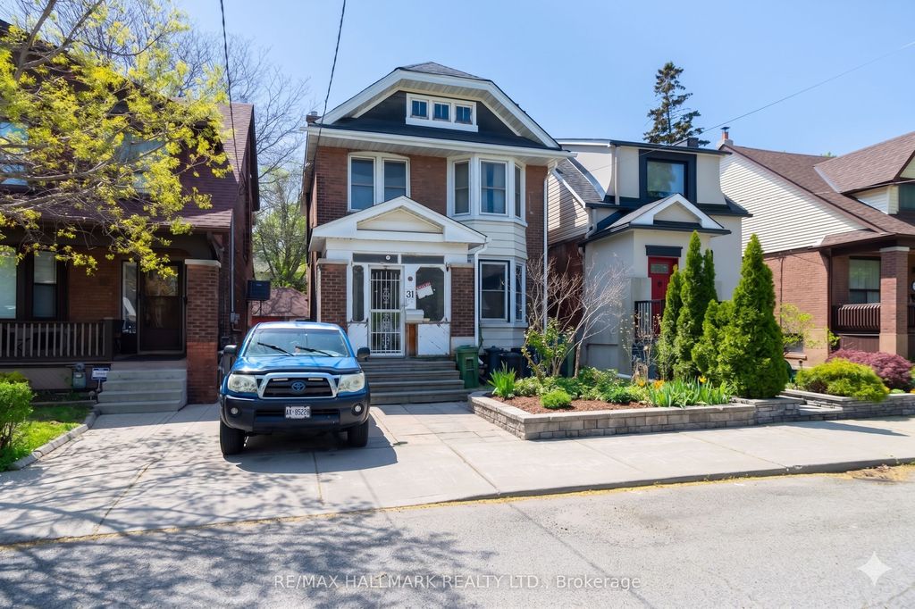 Photo of 31 Gates Avenue, Toronto, ON M4C 1T1 (MLS # E13153222)