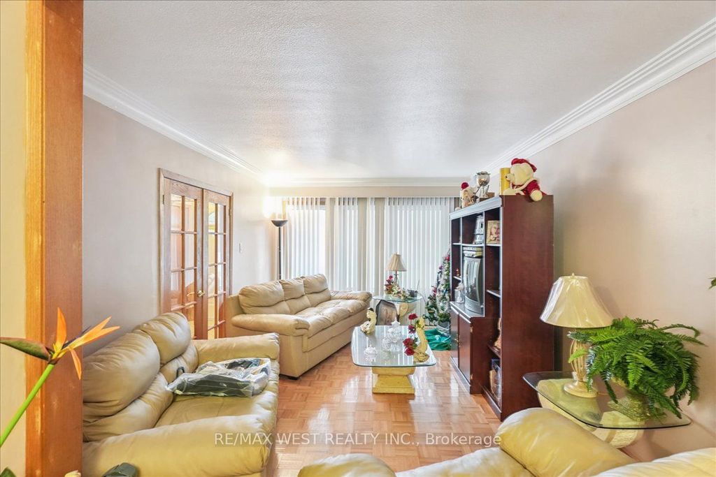 Photo of 3 Hilldale Road NW, Toronto, ON M6N 3Y1 (MLS # W12253863)