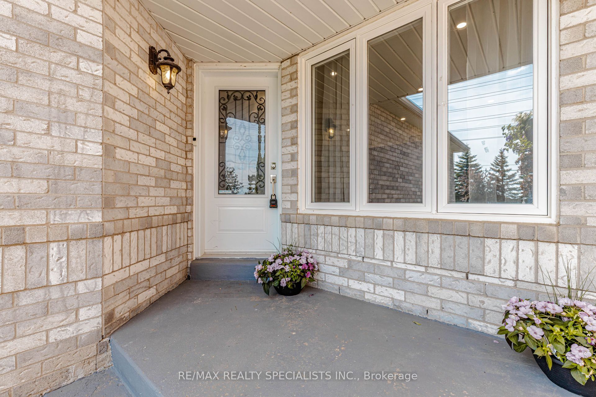 6453 Sapling Trail