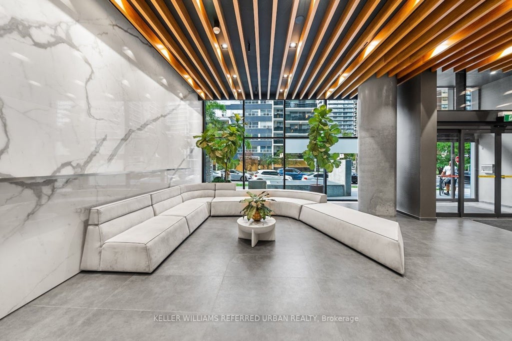 Photo of 161 Roehampton Avenue W #4102, Toronto, ON M4P 0C8 (MLS # C13839292)