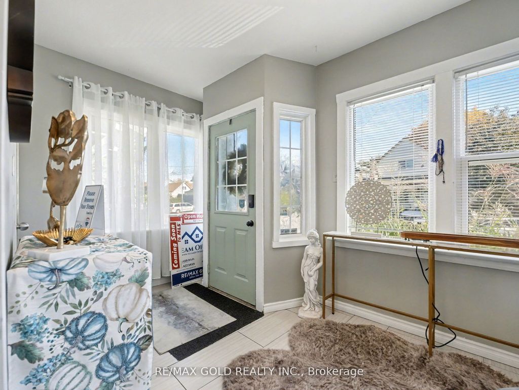 Photo of 75 Chestnut Avenue, Hamilton, ON L8L 6K8 (MLS # X12678700)