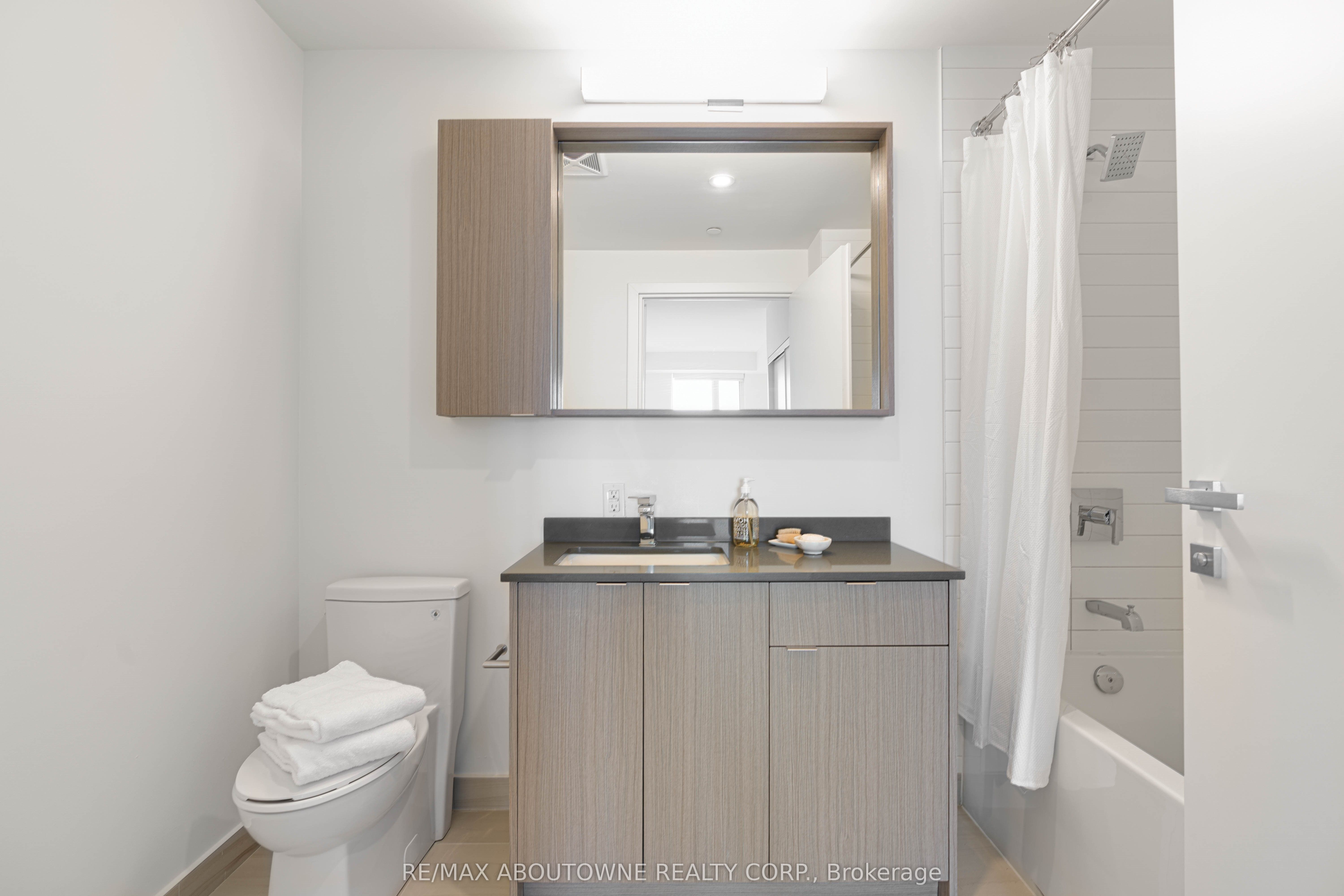 125 Bronte Road A0815