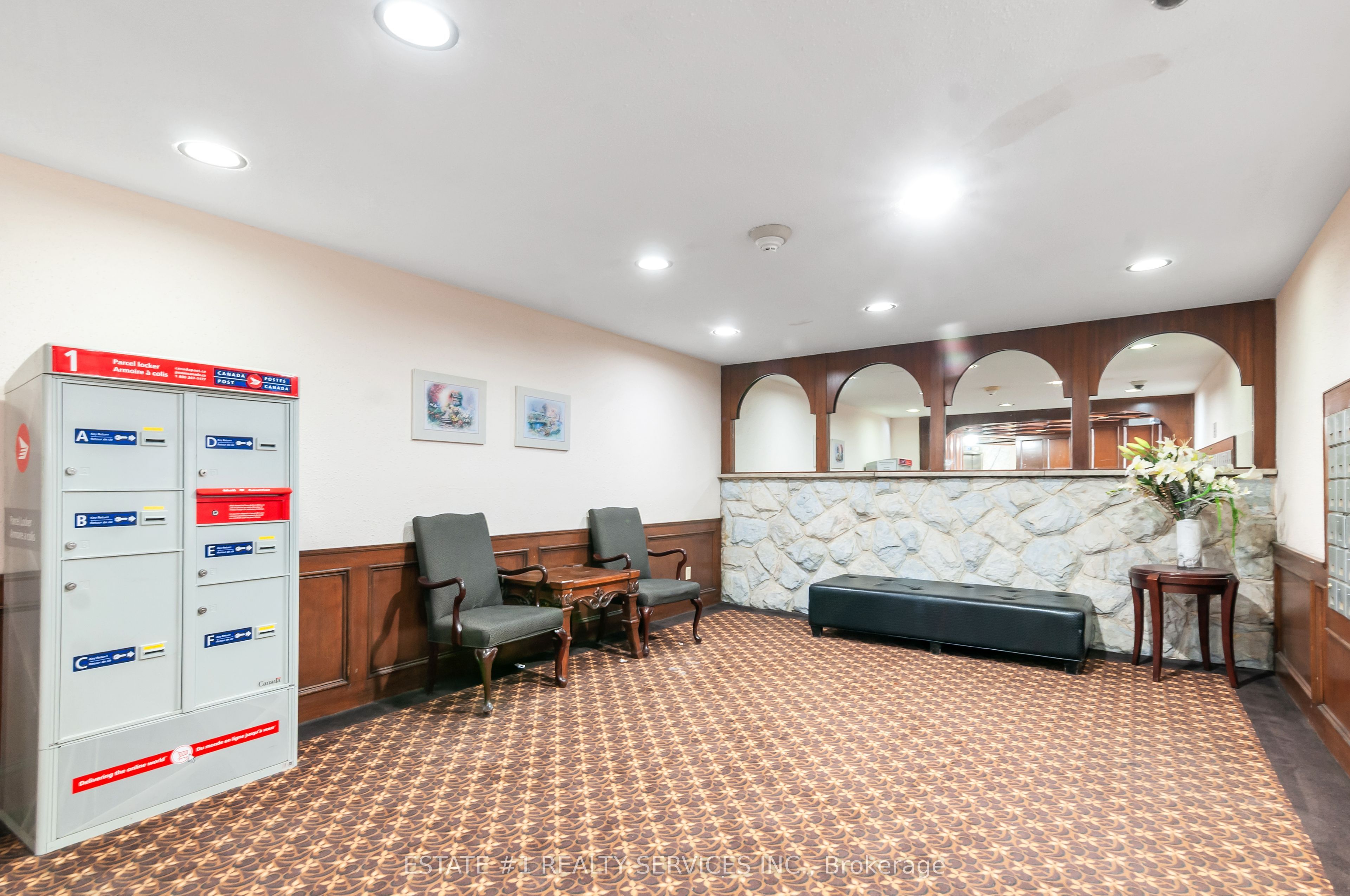 3555 Derry Road E 402