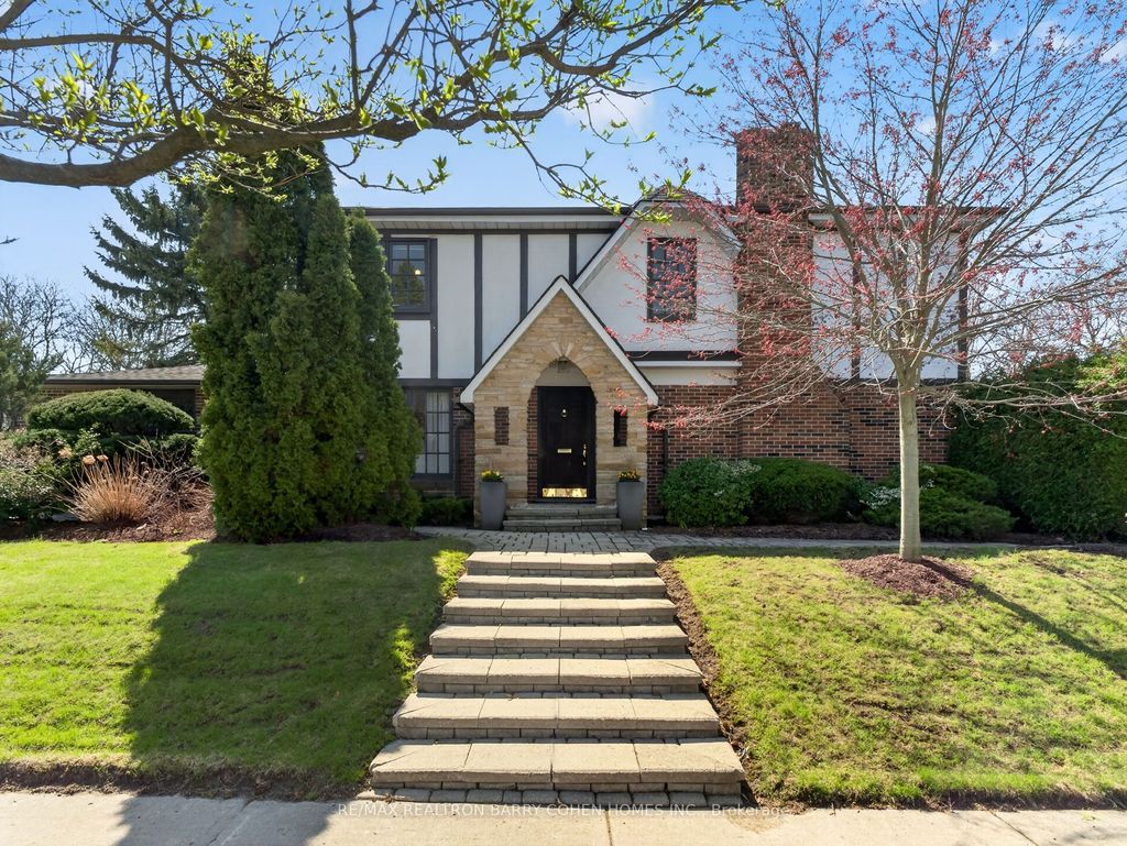 Photo of 25 Harlington Road, Toronto, ON M3B 3G3 (MLS # C13041942)