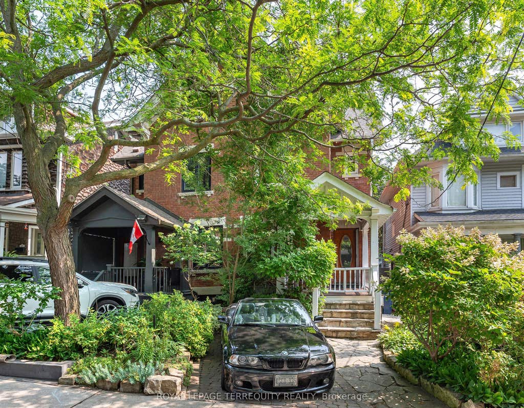 Photo of 89 Leuty Avenue, Toronto, ON M4E 2R2 (MLS # E13659560)