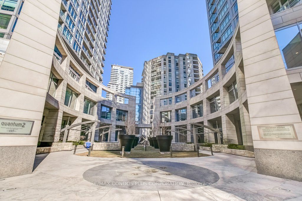 Photo of 2191 Yonge Street #3010, Toronto, ON M4S 3H8 (MLS # C12352029)