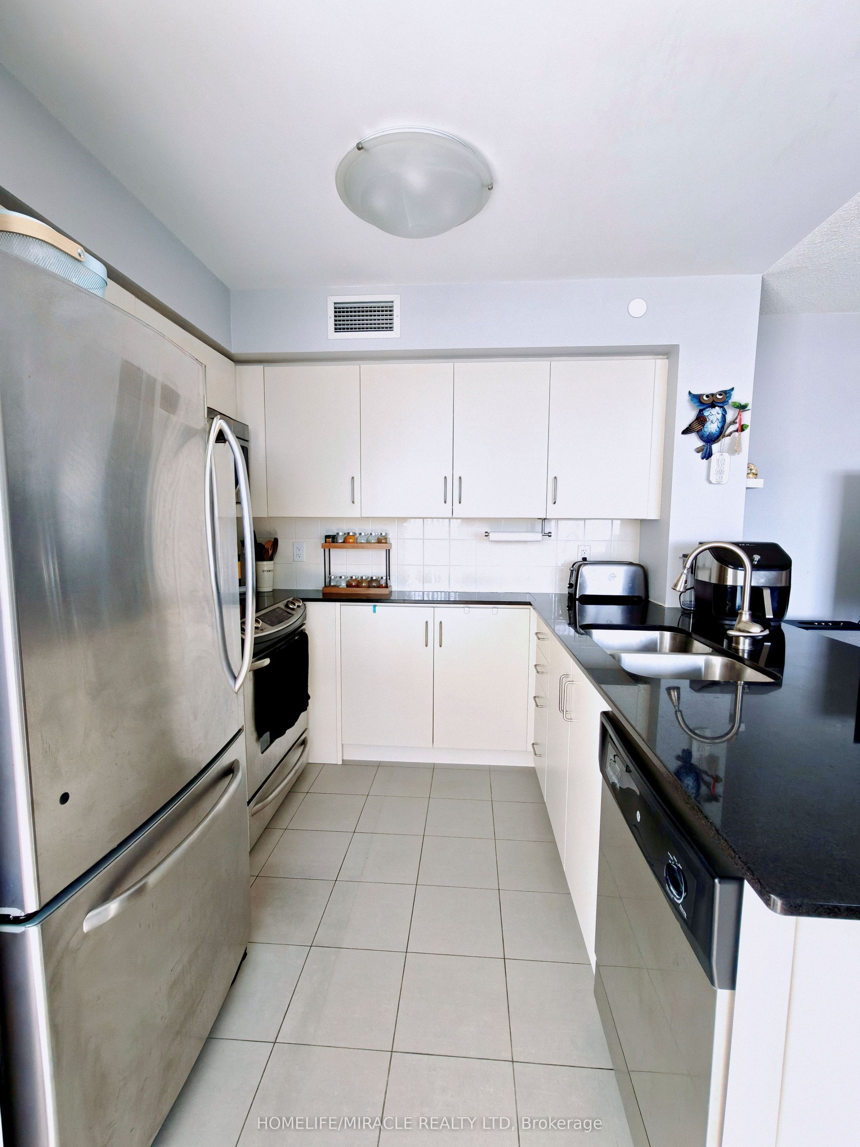 205 Sherway Gardens Road 1010