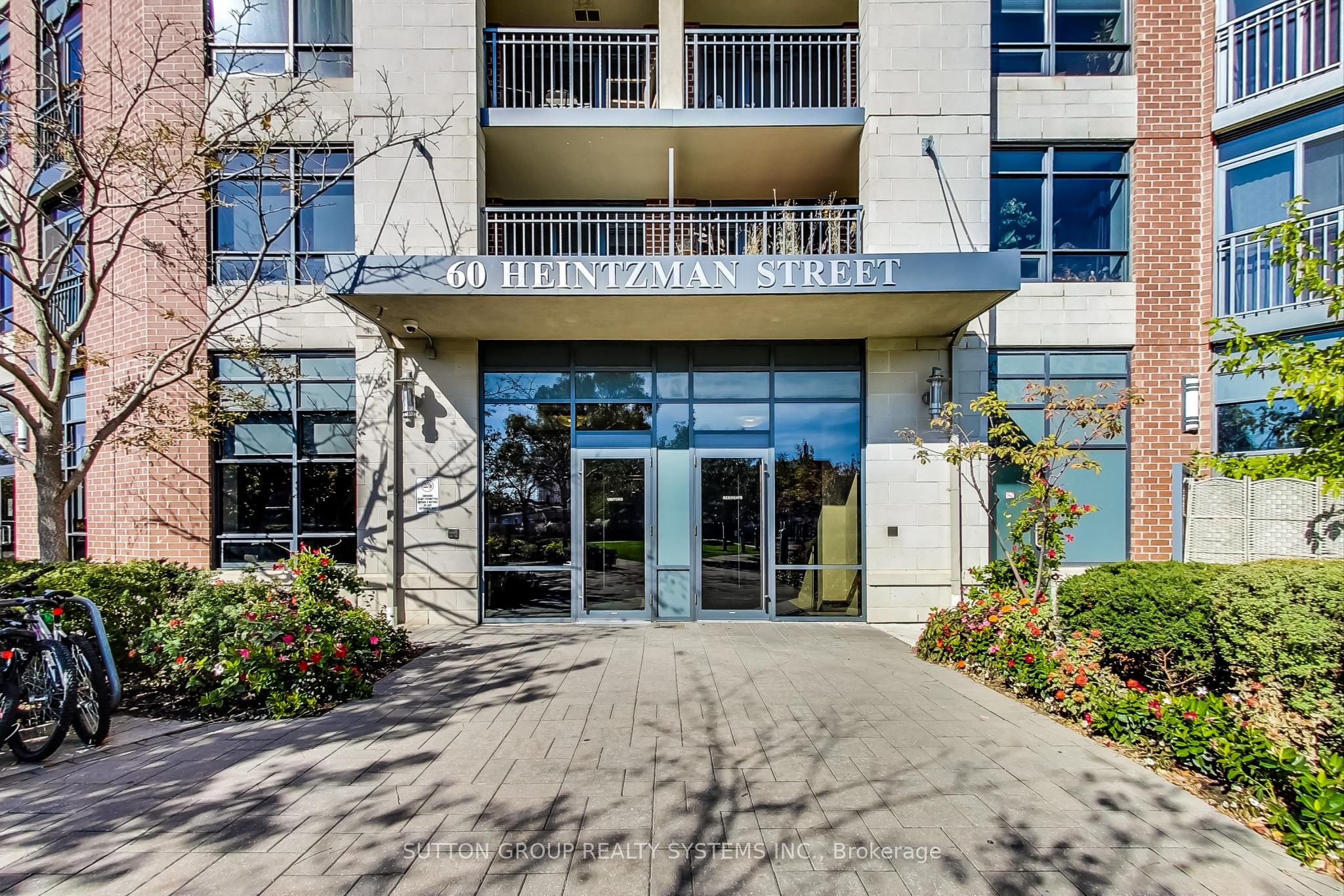 60 Heintzman Street 728