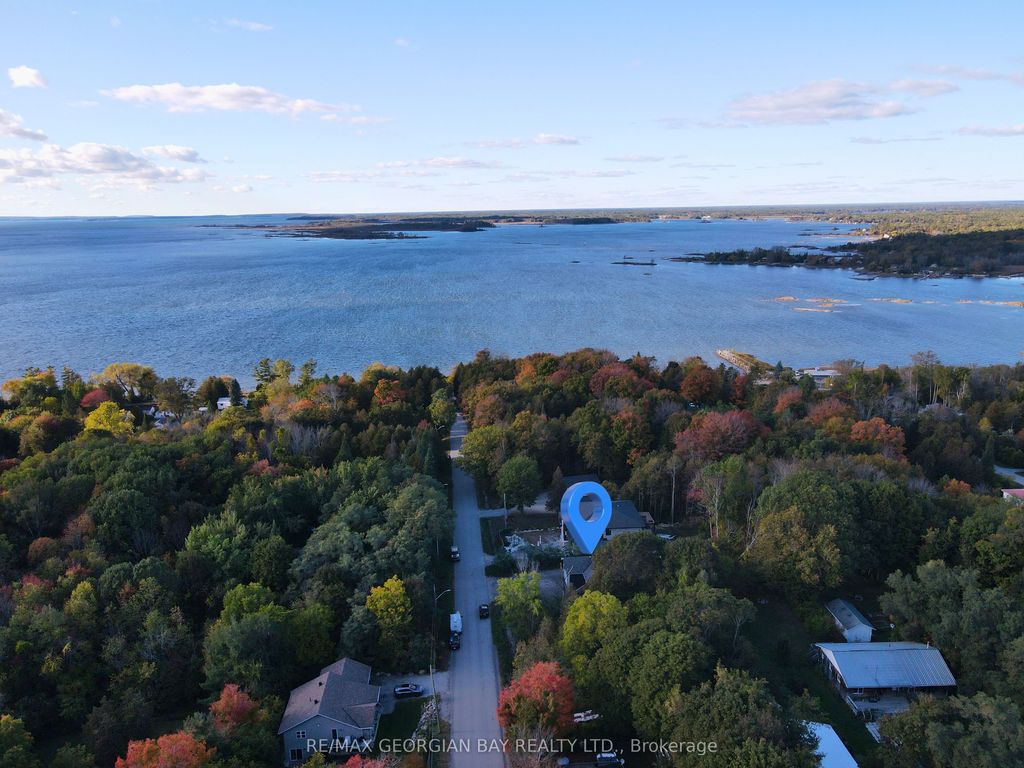 Photo of 10 King Road, Tay, ON L0K 2C0 (MLS # S12456977)