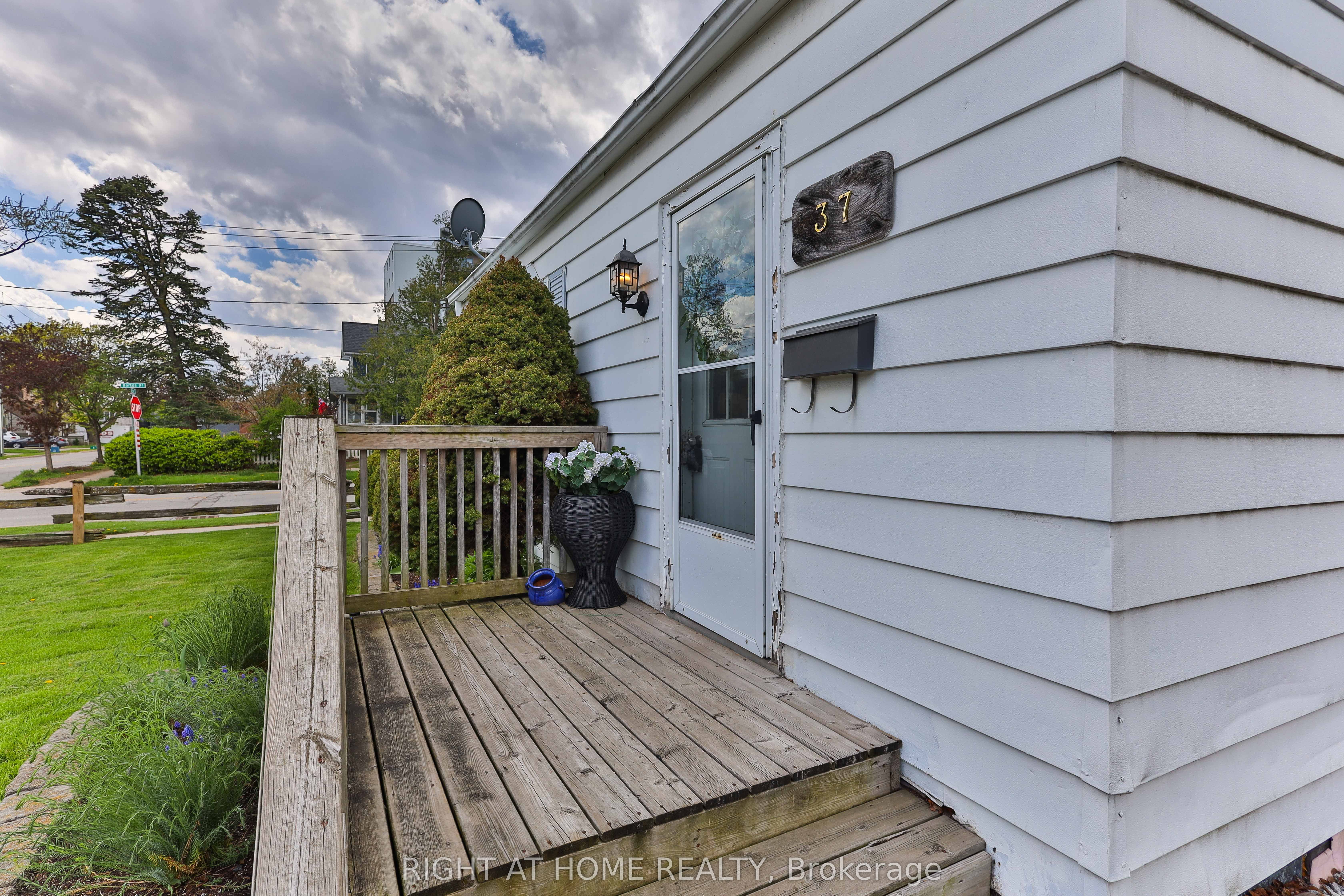 37 Stewart Street