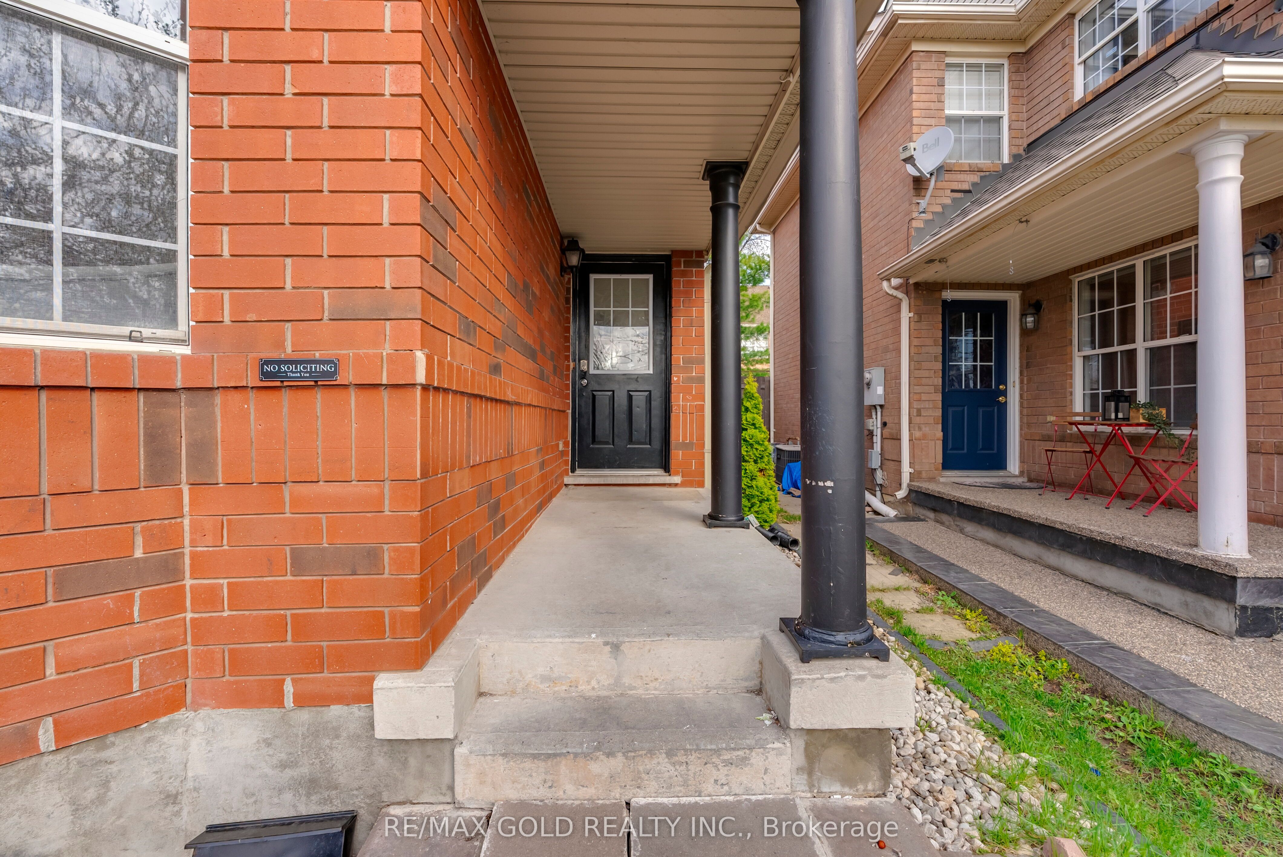 1645 Gowling Terrace