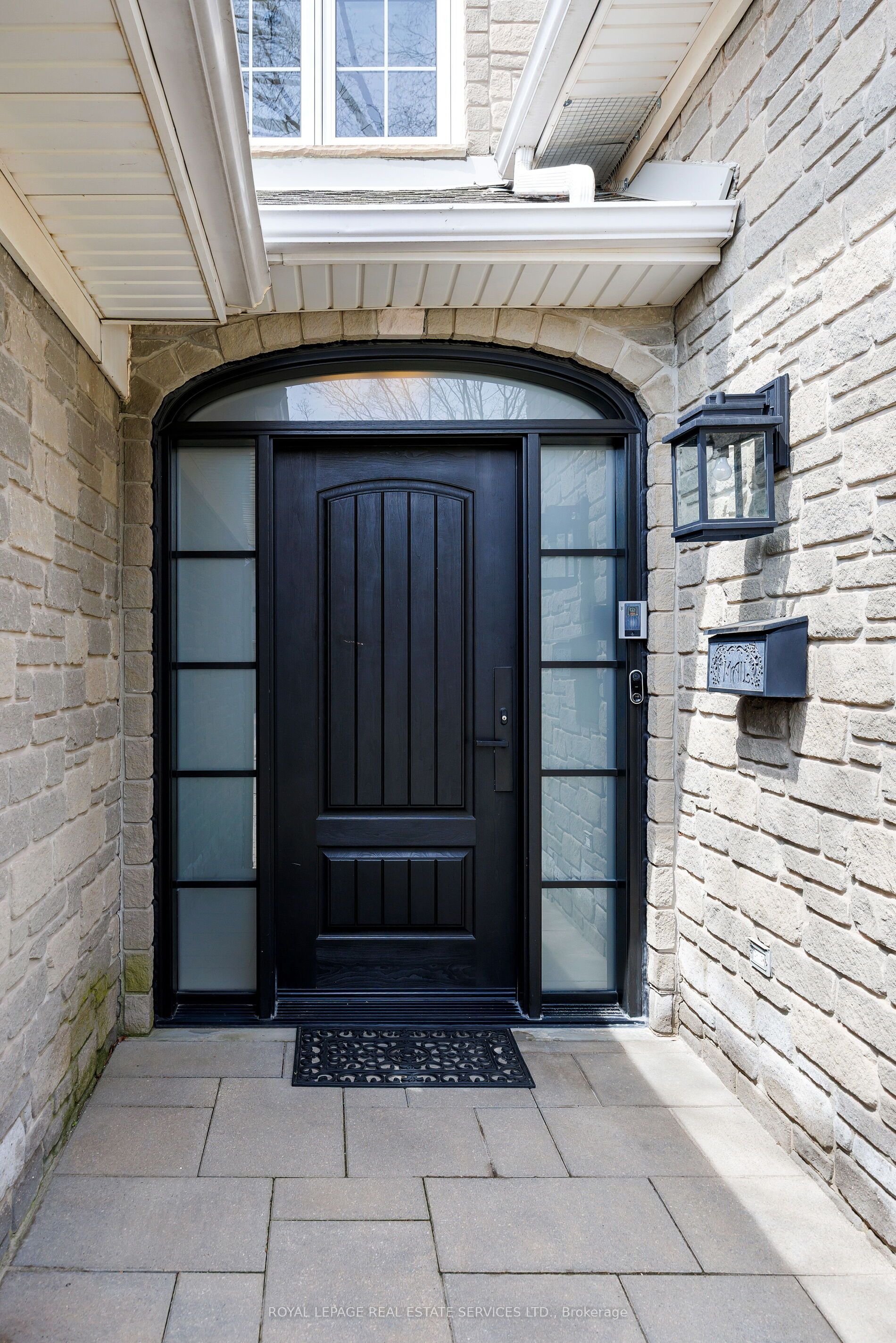 1061 Summit Ridge Drive