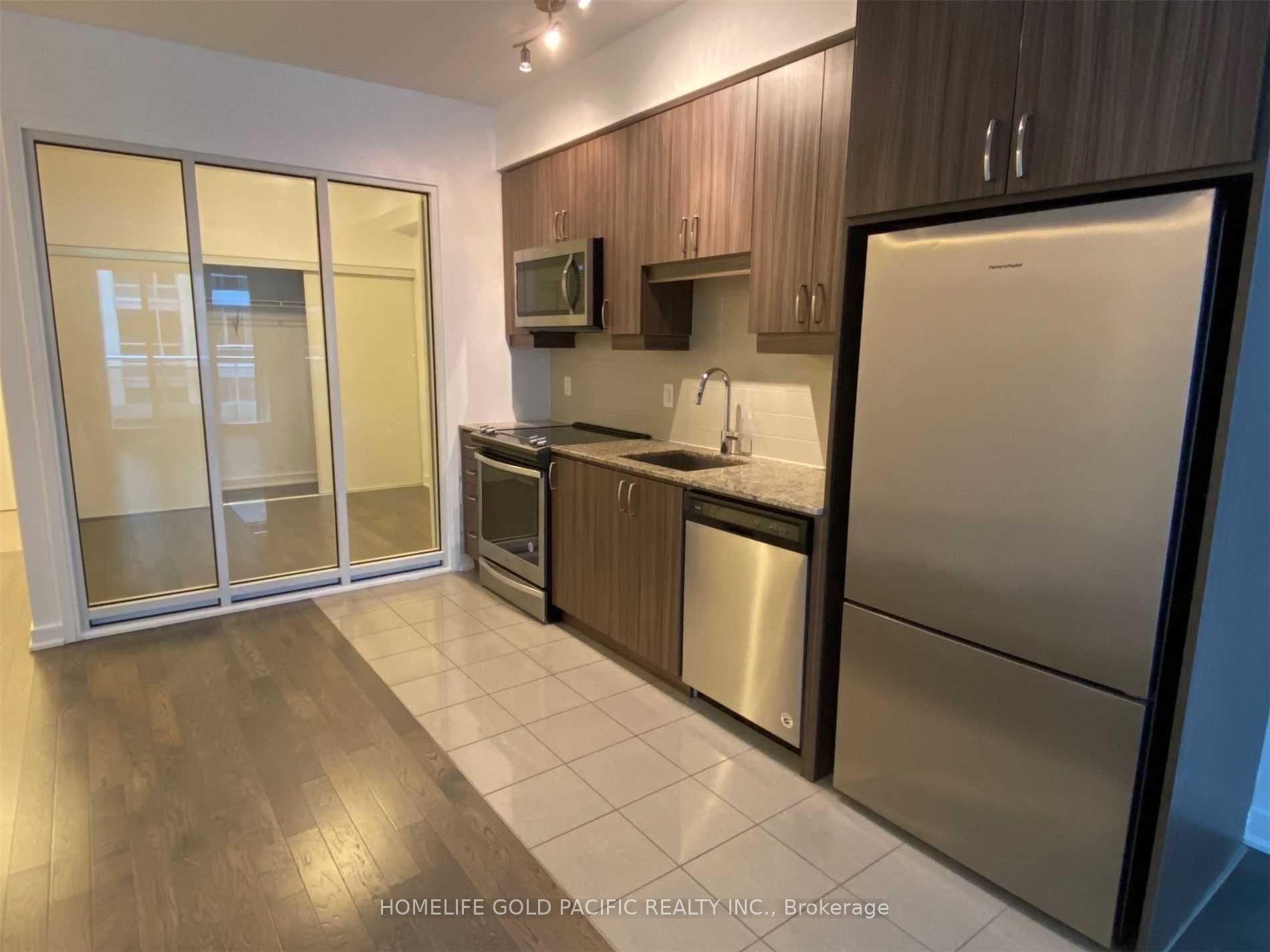 9205 Yonge Street Ne413