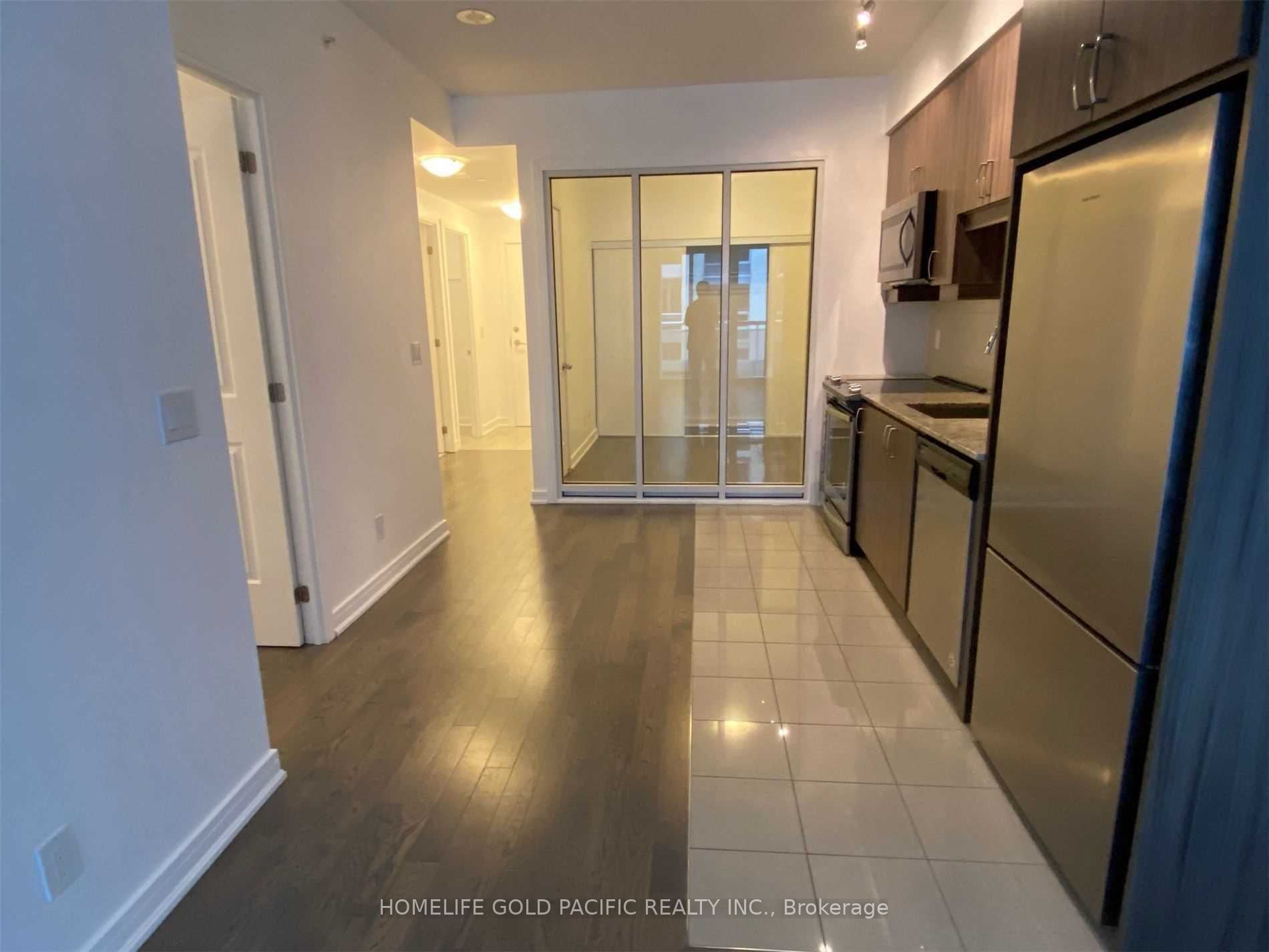 9205 Yonge Street Ne413