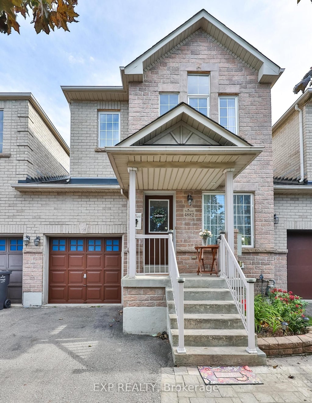 Photo of 4882 Vienna Court, Mississauga, ON L4Z 4J2 (MLS # W13859488)