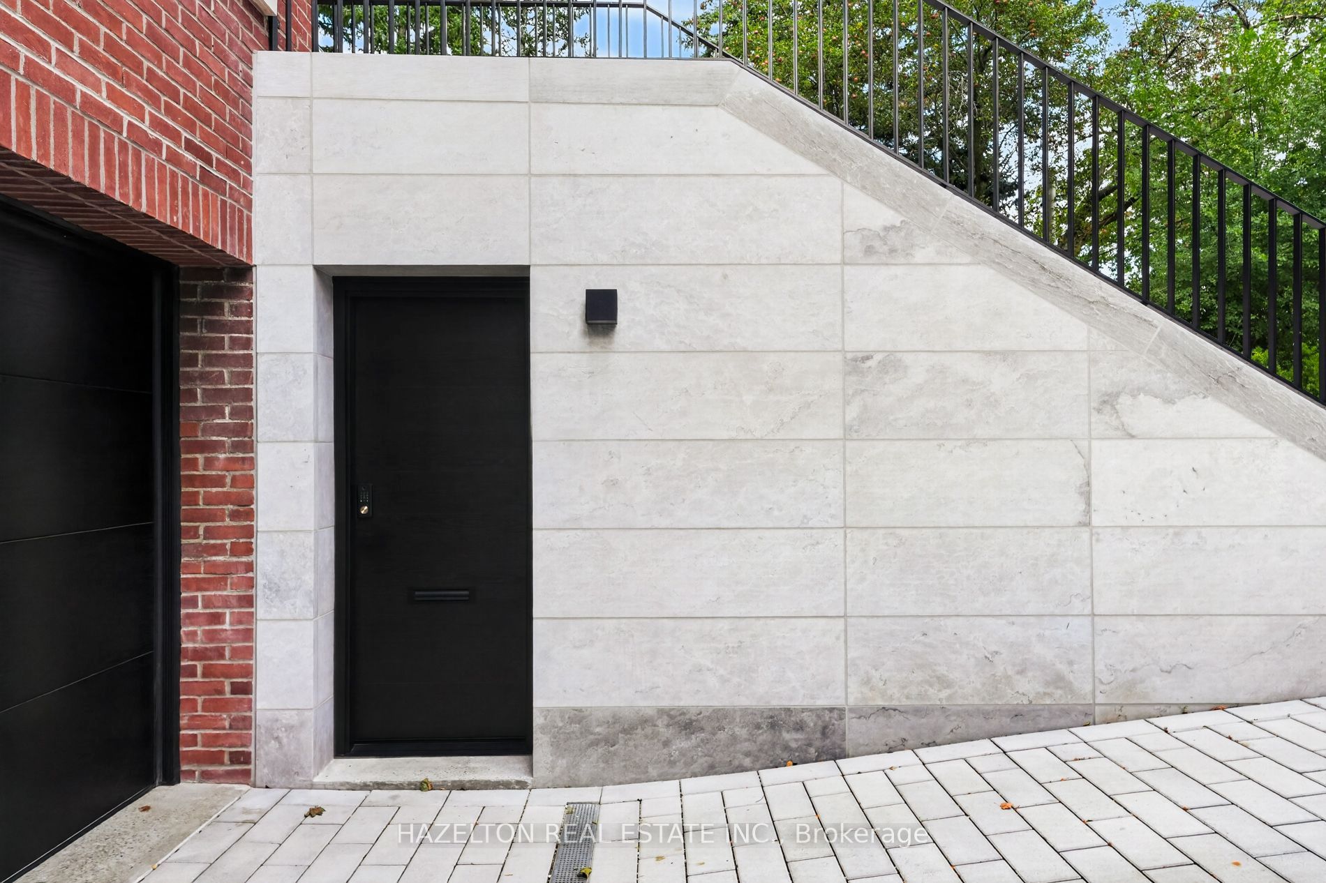 228 Glen Road