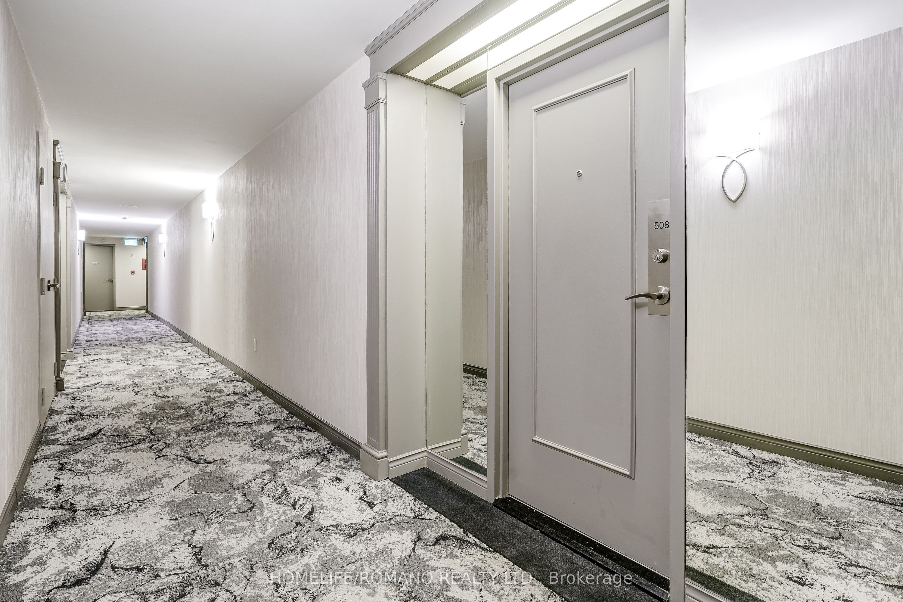 1 Clark Avenue W 508