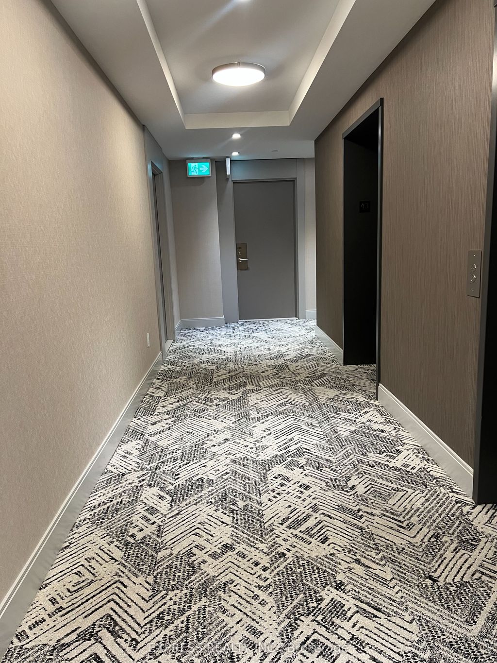 Photo of 8 Widmer Street #4303, Toronto, ON M5V 0W6 (MLS # C13562400)