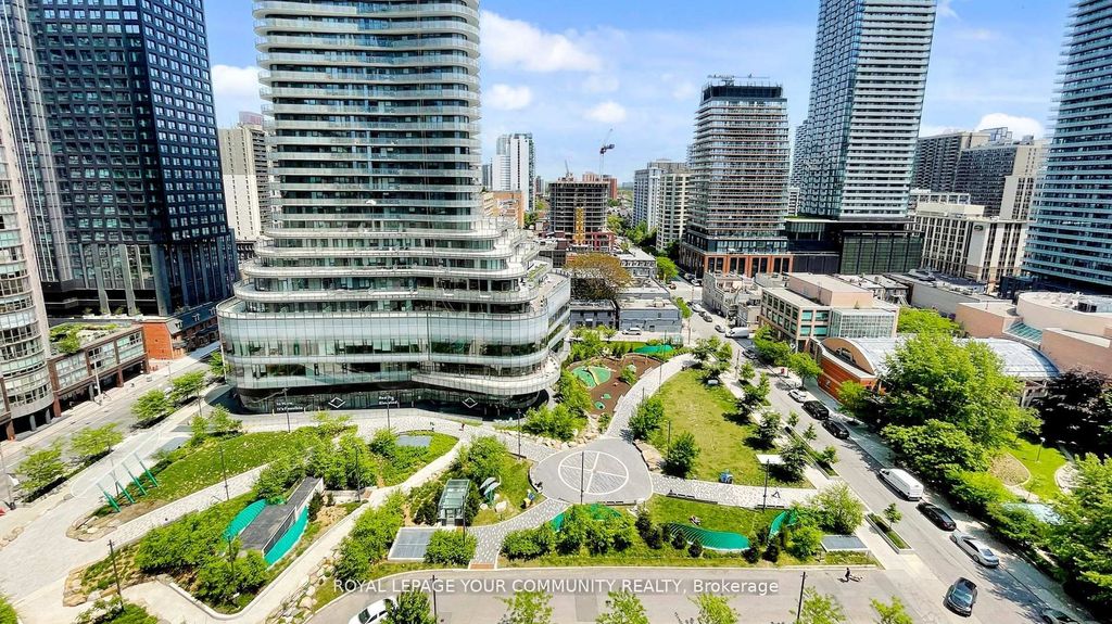 Photo of 909 Bay Street #1609, Toronto, ON M5S 3G2 (MLS # C12358729)