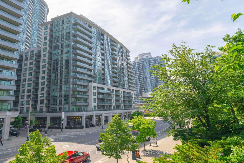 Photo of 25 Lower Simcoe Street #1120, Toronto, ON M5J 3A1 (MLS # C13663950)