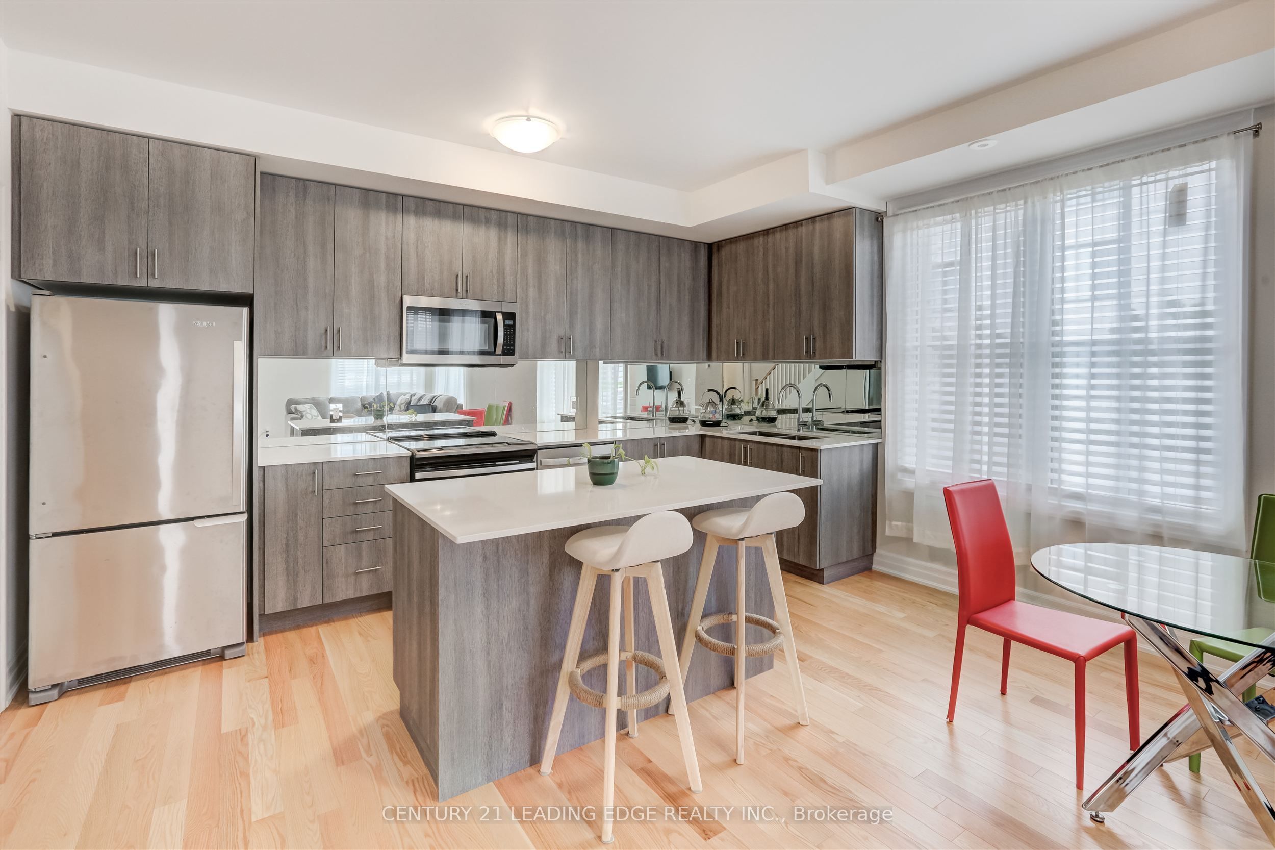 1180 Cawthra Road 106
