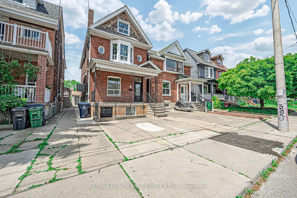 Photo of 914 Dovercourt Road, Toronto, ON M6H 2X5 (MLS # W12243905)