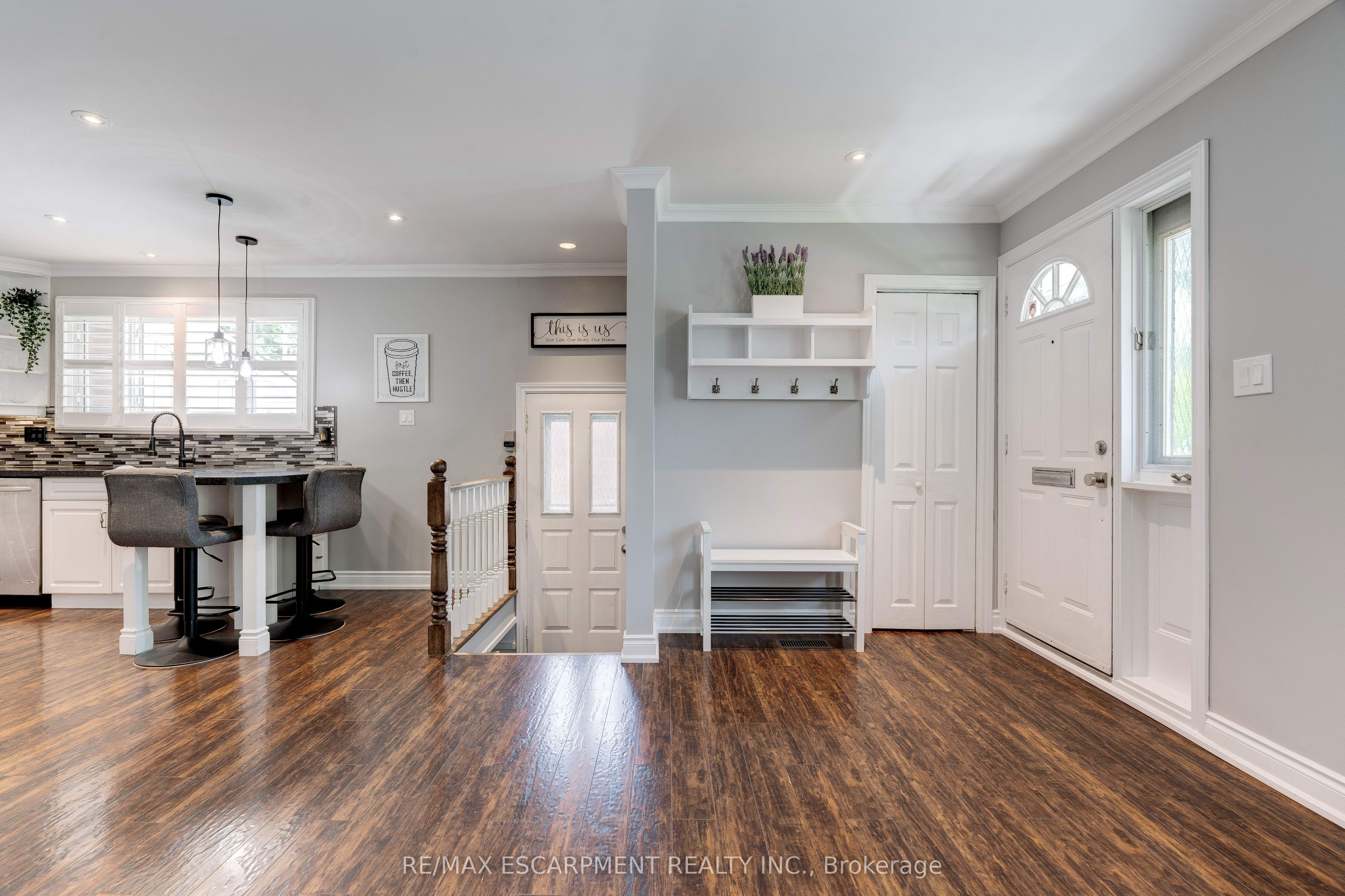 1318 Rosemary Crescent