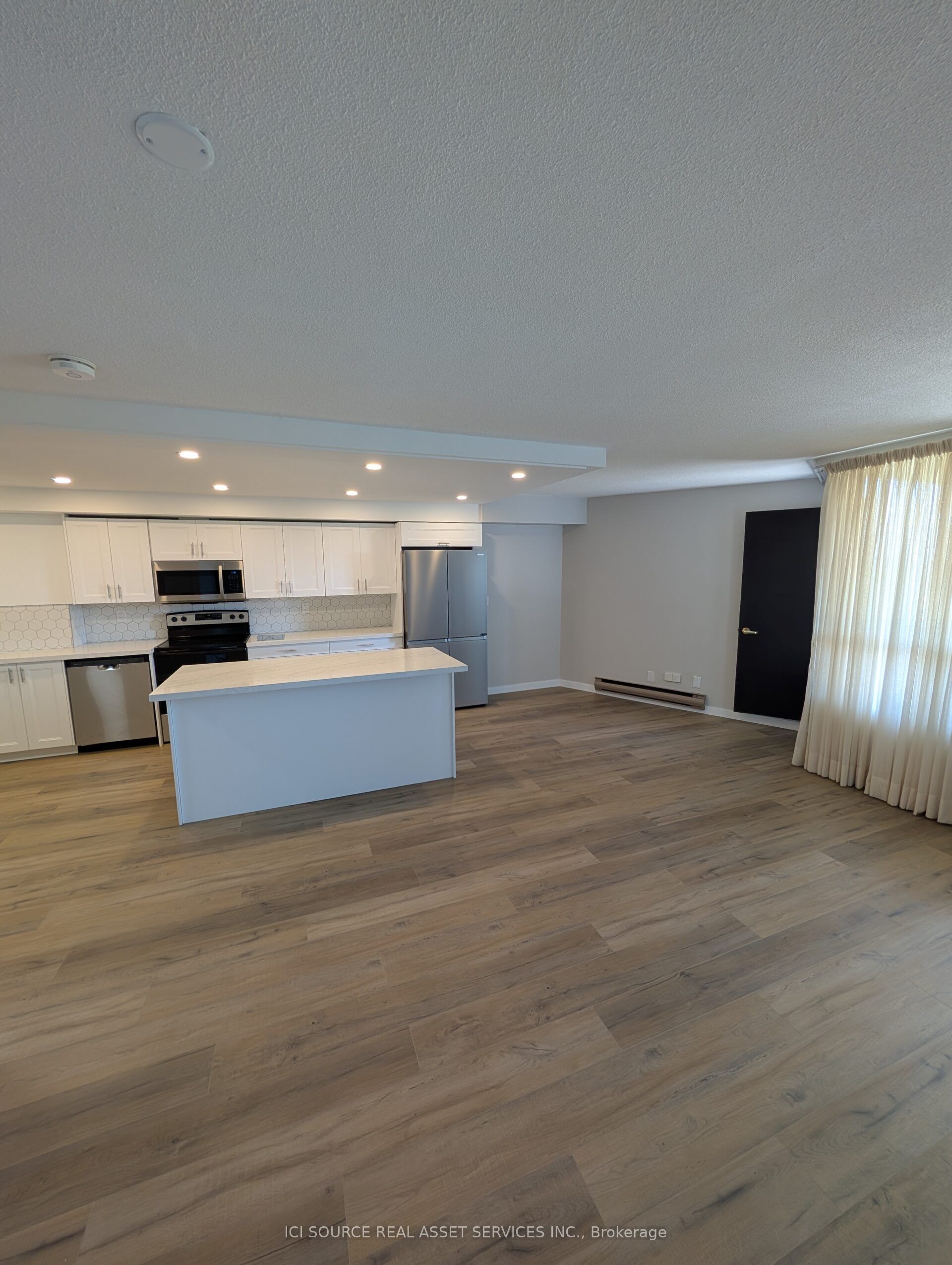 284 Mill Road E3
