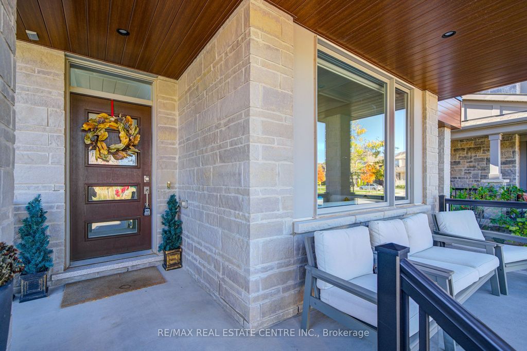 Photo of 3268 Cloise Way, Oakville, ON L6M 1R2 (MLS # W12469810)