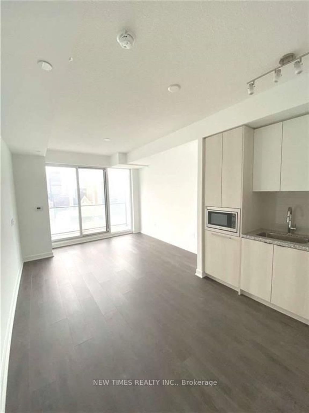 Photo of 125 Blue Jays Way #4910, Toronto, ON M5V 0N5 (MLS # C12719314)