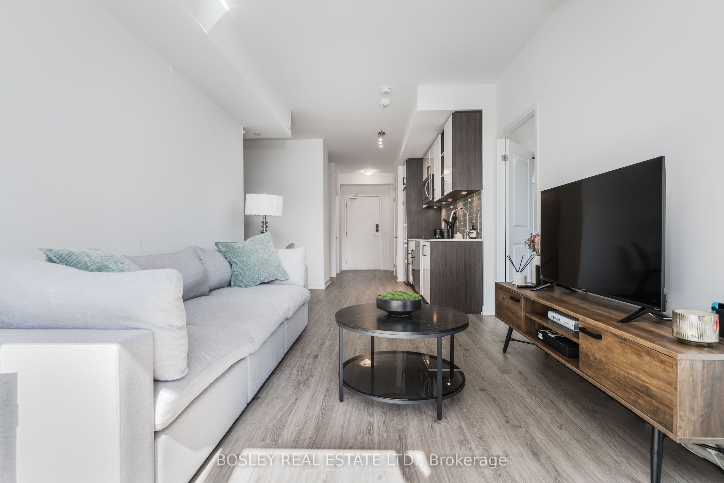 543 Richmond Street W 314