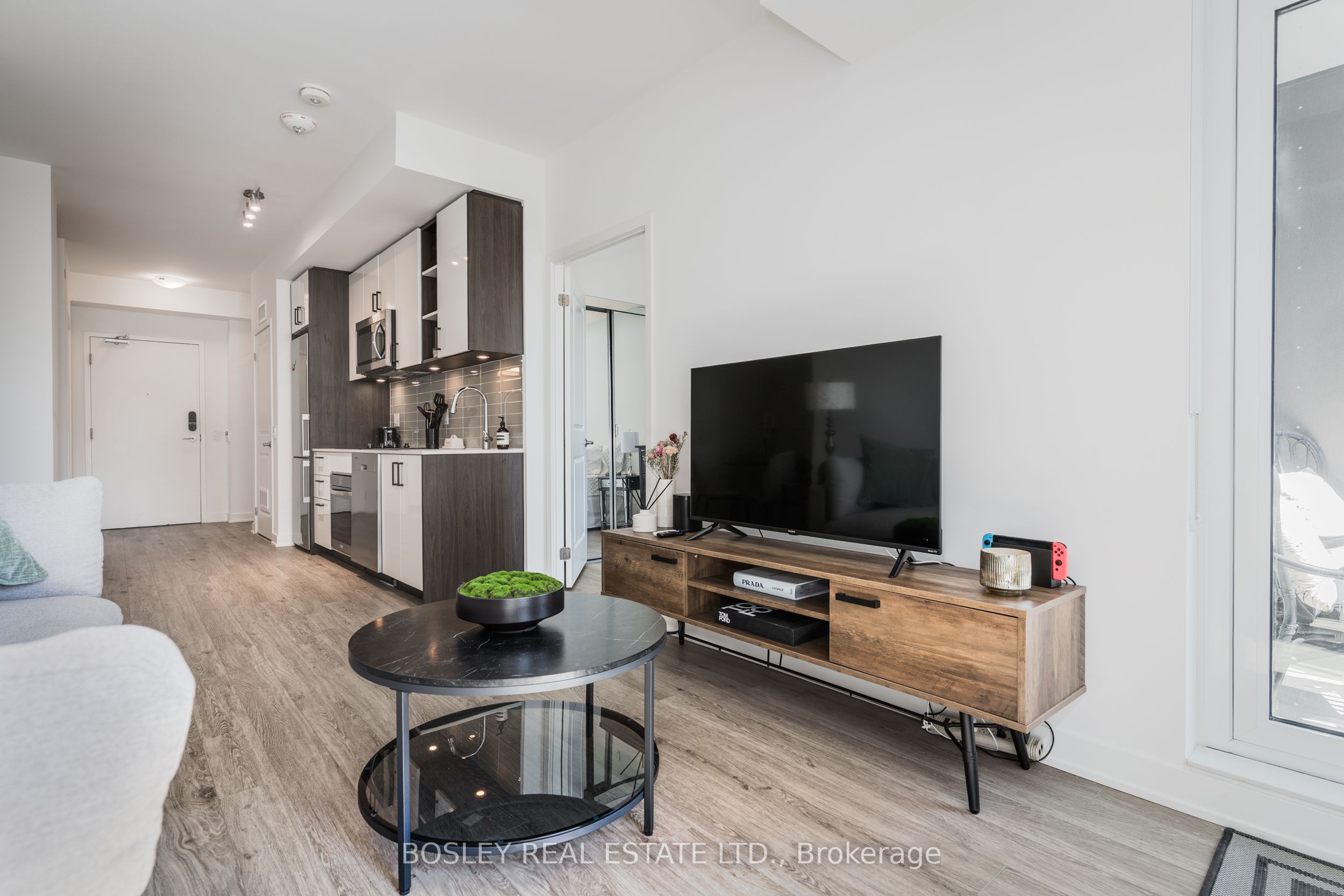 543 Richmond Street W 314