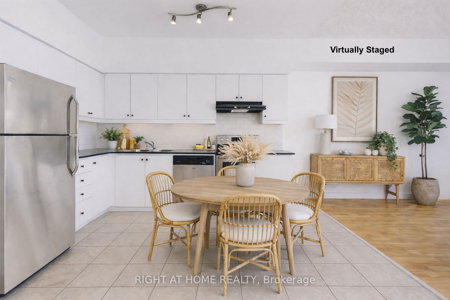 601 Kingston Road 404