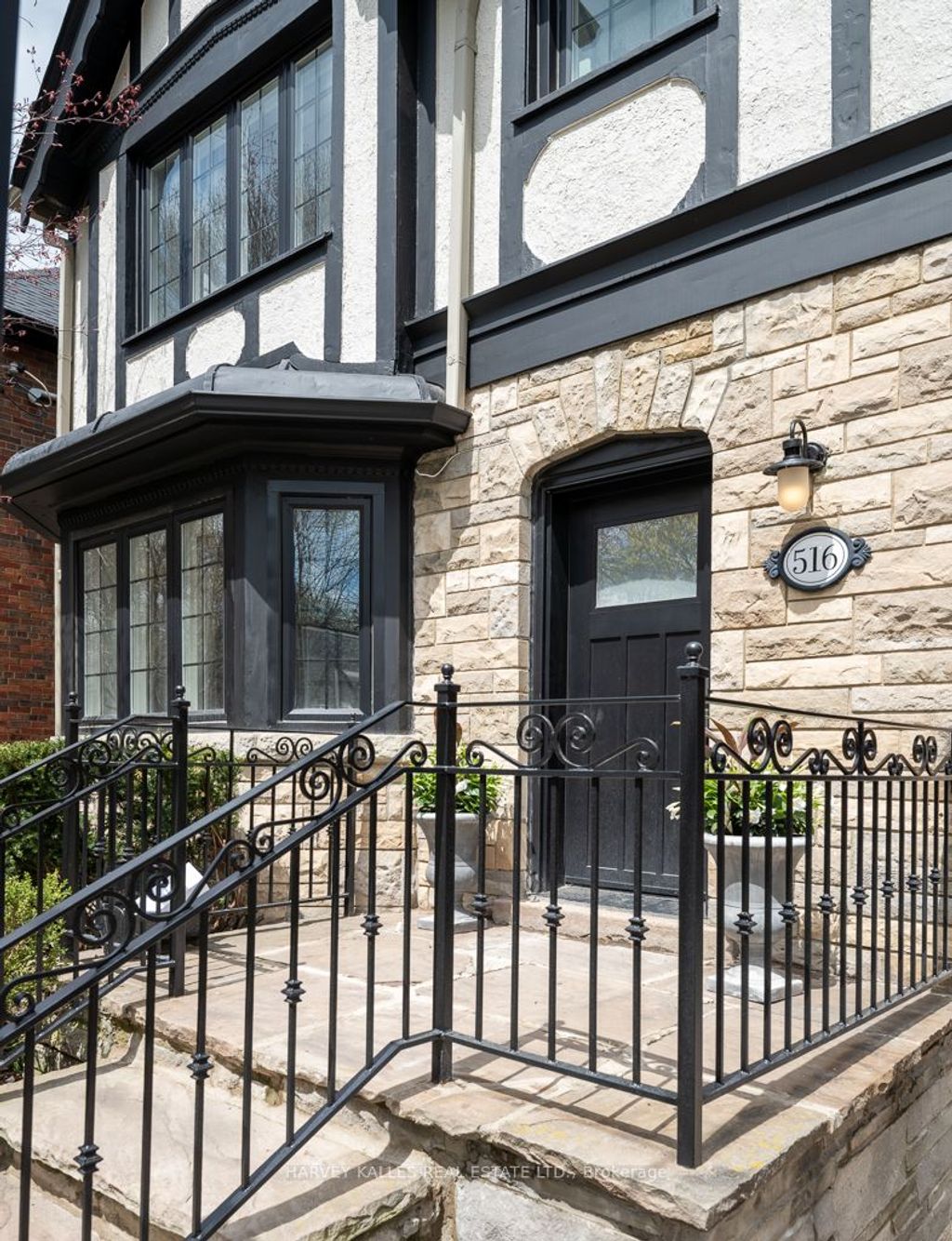 Photo of 516 St Clements Avenue, Toronto, ON M5N 1M4 (MLS # C12395573)