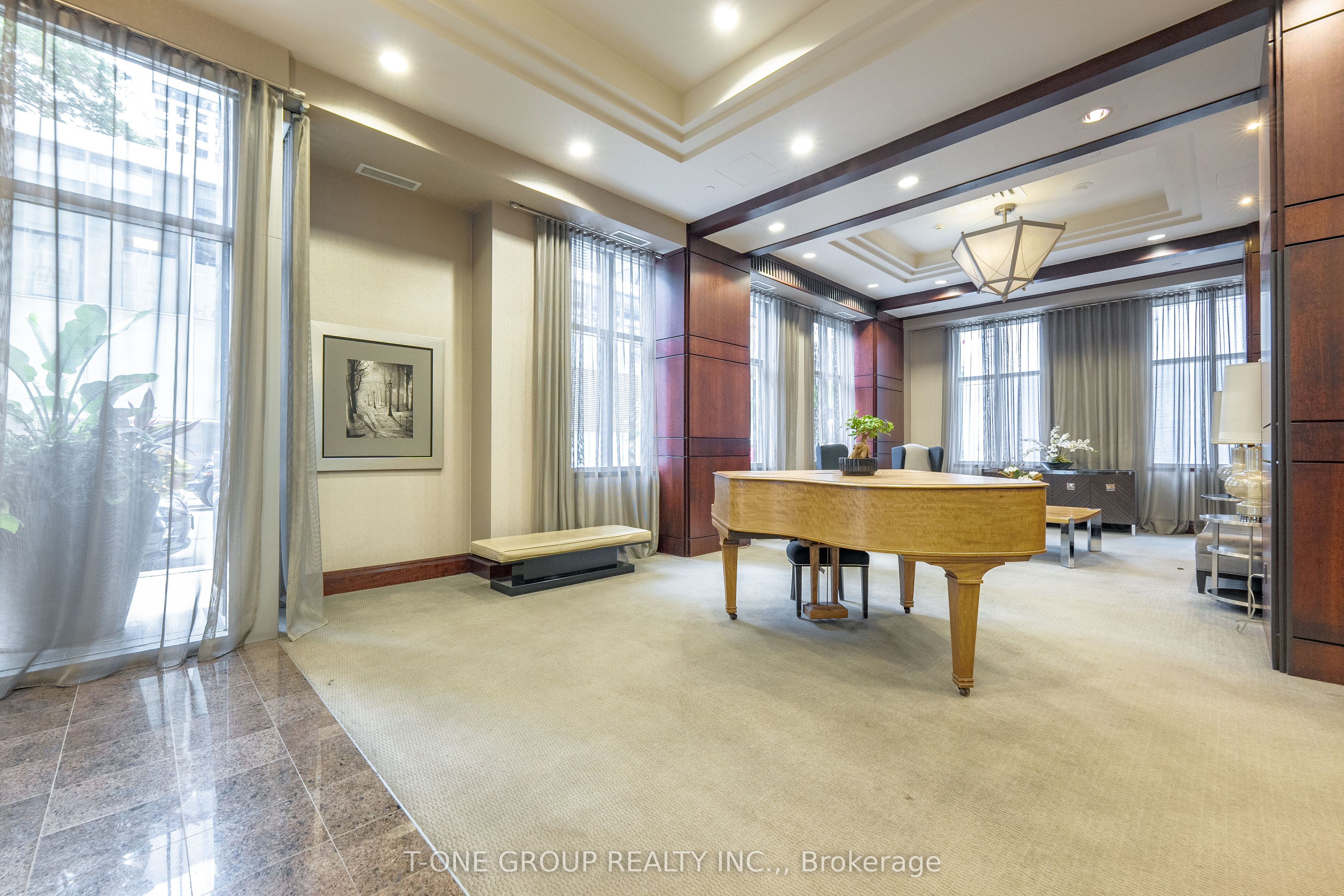 35 Balmuto Street 1101