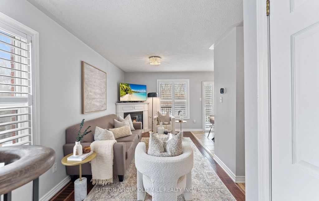 Photo of 15 Katrina Court, Toronto, ON M6L 3G3 (MLS # W12901560)