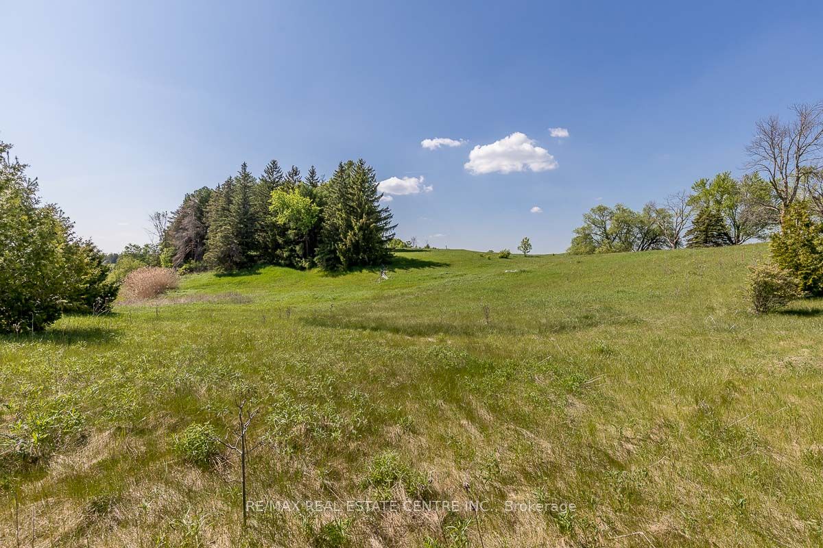 2140 Charleston Side Road